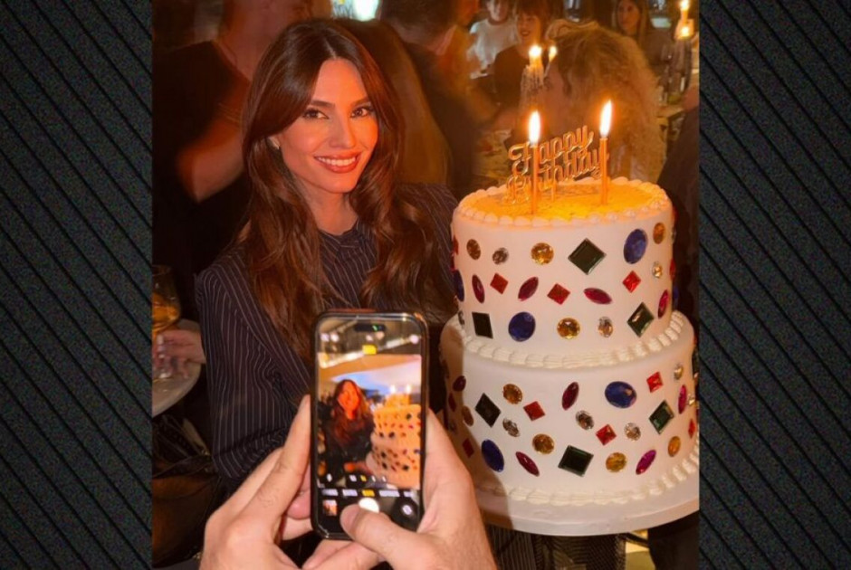 Γενέθλια για την Ηλιάνα Παπαγεωργίου: Το πάρτι και η εντυπωσιακή τούρτα (ΦΩΤΟΣ)