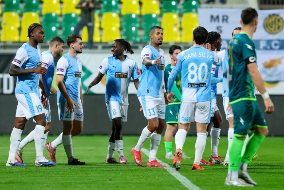 &Pi;&Alpha;&Phi;&Omicron;&Sigma; FC / ;&Delta;&epsilon;&nu; &xi;&epsilon;&chi;&nu;ά...;