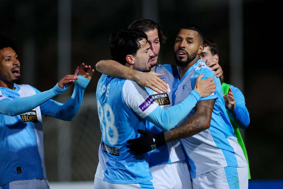 Πάφος FC - ΑΠΟΕΛ 2-0: Βαθμολογικό άλμα η μία...βυθίστηκε ο άλλος (στιγμιότυπα - δηλώσεις)
