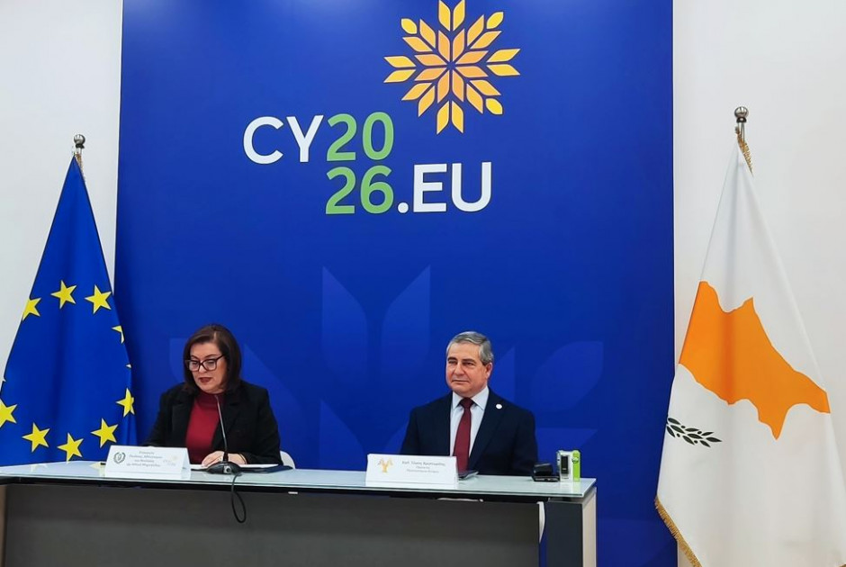 &Pi;&iota;&sigma;&tau;&omicron;&pi;&omicron;ί&eta;&sigma;&eta; &tau;&eta;&sigmaf; &Epsilon;&pi;ά&rho;&kappa;&epsilon;&iota;&alpha;&sigmaf; &sigma;&tau;&eta;&nu; &Epsilon;&lambda;&lambda;&eta;&nu;&iota;&kappa;ή &Gamma;&lambda;ώ&sigma;&sigma;&alpha;: &Nu;έ&omicron; &theta;&epsilon;&sigma;&mu;&iota;&kappa;ό &pi;&lambda;&alpha;ί&sigma;&iota;&omicron; &sigma;&upsilon;&nu;&epsilon;&rho;&gamma;&alpha;&sigma;ί&alpha;&sigmaf; &Pi;&alpha;&nu;. &Kappa;ύ&pi;&rho;&omicron;&upsilon;