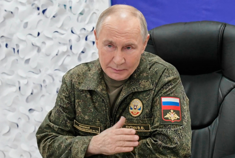 Απειλές Πούτιν: «Αν μας ωθήσουν στα άκρα, θα το μετανιώσουν»