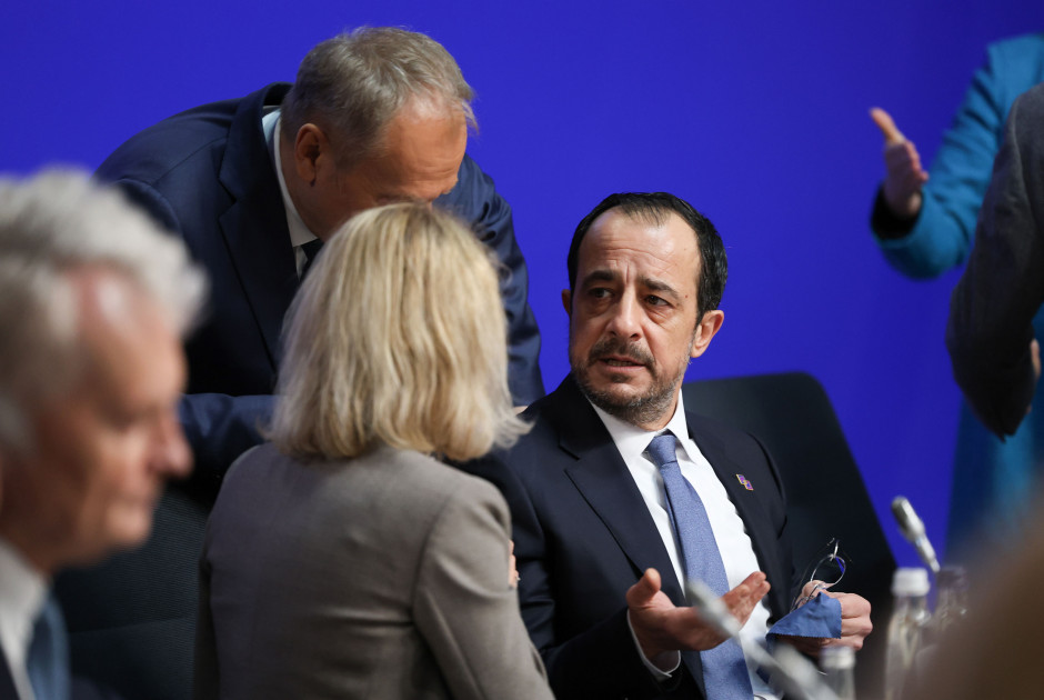 &Pi;&tau;&Delta;: &Eta; &alpha;&nu;&tau;&alpha;&gamma;&omega;&nu;&iota;&sigma;&tau;&iota;&kappa;ό&tau;&eta;&tau;&alpha; &sigma;&eta;&mu;&epsilon;ί&omicron; &kappa;&alpha;&mu;&pi;ή&sigmaf; &gamma;&iota;&alpha; &alpha;&upsilon;&tau;&omicron;&nu;&omicron;&mu;ί&alpha; &kappa;&alpha;&iota; &alpha;&nu;&epsilon;&xi;&alpha;&rho;&tau;&eta;&sigma;ί&alpha; &Epsilon;&Epsilon;