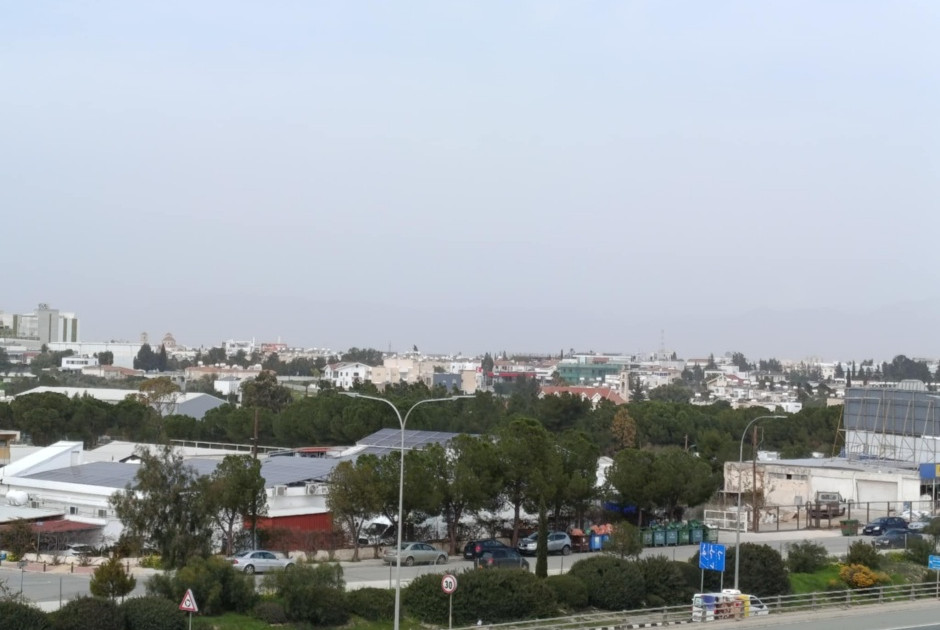 &Sigma;&kappa;ό&nu;&eta;: &Alpha;&pi;&omicron;&pi;&nu;&iota;&kappa;&tau;&iota;&kappa;ή &eta; &alpha;&tau;&mu;ό&sigma;&phi;&alpha;&iota;&rho;&alpha; &sigma;&epsilon; ό&lambda;&eta; &tau;&eta;&nu; &Kappa;ύ&pi;&rho;&omicron; - &Sigma;&upsilon;&sigma;&tau;ά&sigma;&epsilon;&iota;&sigmaf; &pi;&rho;&omicron;&sigmaf; &tau;&omicron;&upsilon;&sigmaf; &epsilon;&rho;&gamma;&alpha;&zeta;&omicron;&mu;έ&nu;&omicron;&upsilon;&sigmaf;