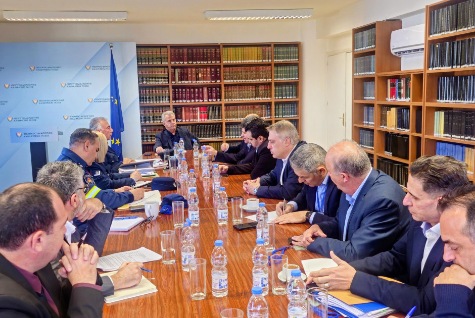 Έγκαιρο σχεδιασμό για διαχείριση εθίμου λαμπρατζιών αποφάσισε το Υπ. Δικαιοσύνης