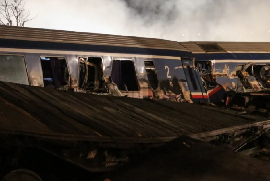 &Tau;έ&mu;&pi;&eta;: &Pi;&rho;&omicron;&gamma;&alpha;&mu;&mu;&alpha;&tau;ί&sigma;&tau;&eta;&kappa;&alpha;&nu; &gamma;&iota;&alpha; 21 &Phi;&epsilon;&beta;&rho;&omicron;&upsilon;&alpha;&rho;ί&omicron;&upsilon; &omicron;&iota; &pi;&rho;ώ&tau;&epsilon;&sigmaf; &delta;ύ&omicron; &epsilon;&kappa;&tau;&alpha;&phi;έ&sigmaf; &sigma;&omicron;&rho;ώ&nu; &theta;&upsilon;&mu;ά&tau;&omega;&nu;