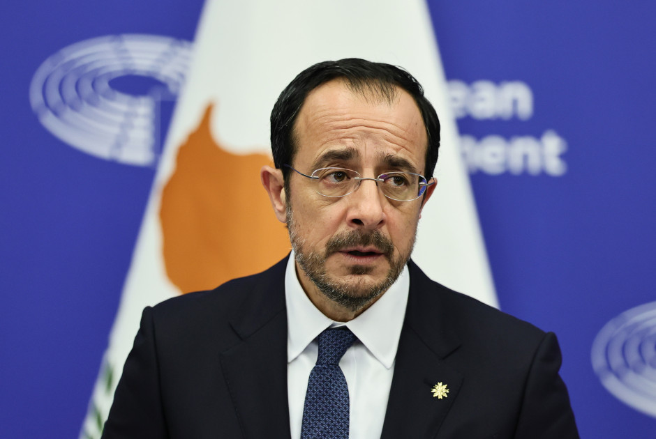 ΠτΔ: Οδοφράγματα για Ε/κ και Τ/κ στο επίκεντρο - «Πρέπει να εξυπηρετεί το σύνολο του κυπριακού λαού»