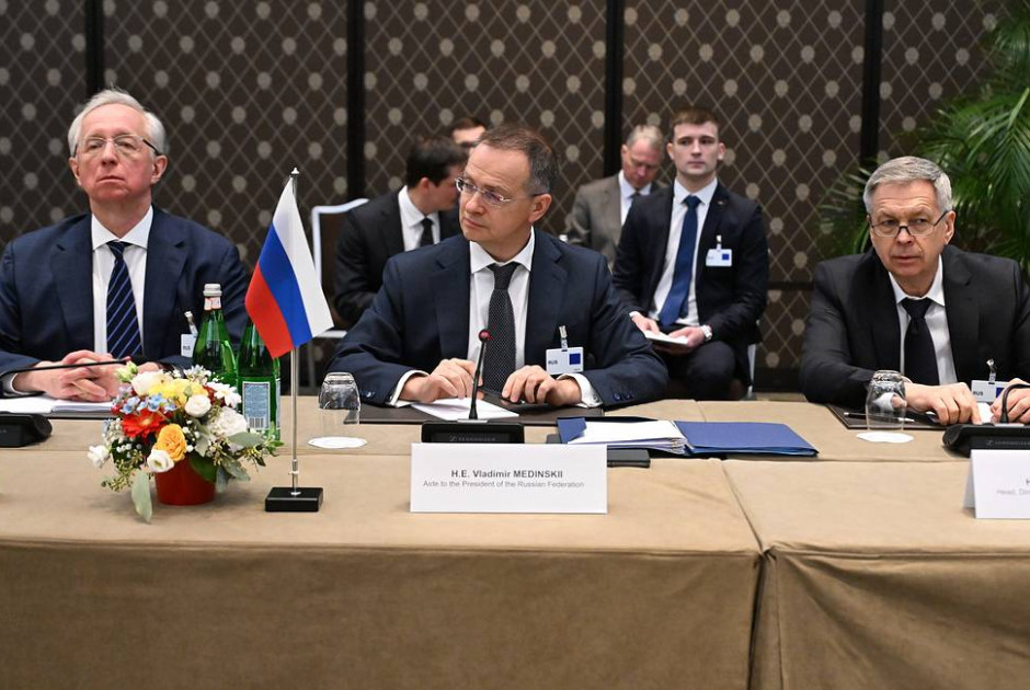 &Nu;έ&omicron; &gamma;ύ&rho;&omicron;&sigmaf; &gamma;&iota;&alpha; &Omicron;&upsilon;&kappa;&rho;&alpha;&nu;&iota;&kappa;ό: &Tau;&iota; &gamma;&nu;&omega;&rho;ί&zeta;&omicron;&upsilon;&mu;&epsilon; &gamma;&iota;&alpha; &tau;&iota;&sigmaf; &sigma;&upsilon;&nu;&omicron;&mu;&iota;&lambda;ί&epsilon;&sigmaf; &mu;έ&chi;&rho;&iota; &sigma;&tau;&iota;&gamma;&mu;ή&sigmaf;