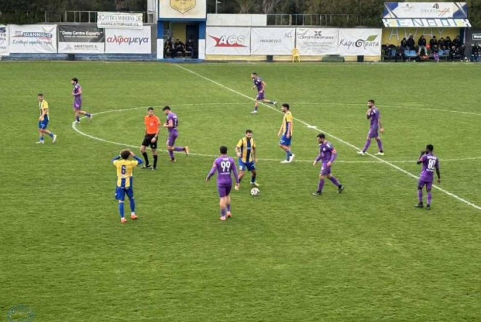 &Omicron;&iota; 4 &tau;&omicron;&upsilon; &kappa;&upsilon;&pi;έ&lambda;&lambda;&omicron;&upsilon; Coca