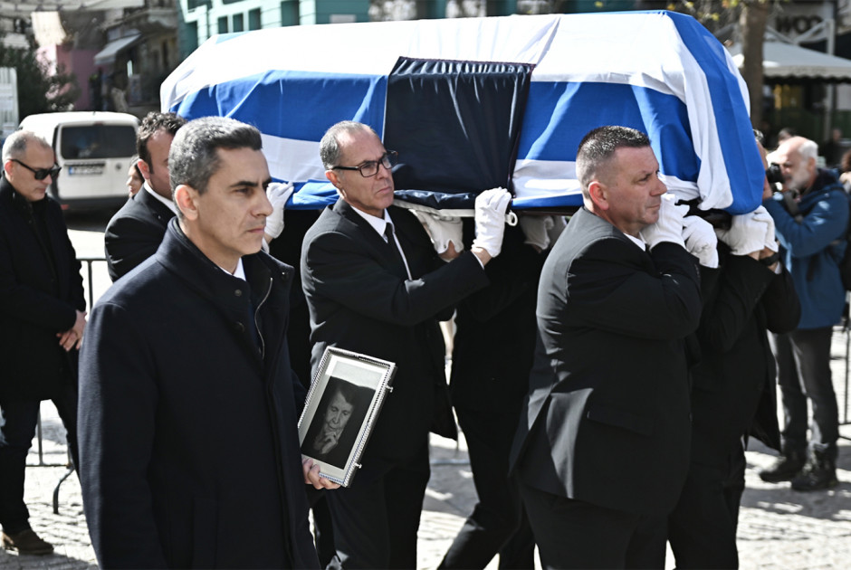 LIVE &alpha;&pi;ό &Mu;&eta;&tau;&rho;ό&pi;&omicron;&lambda;&eta; &Alpha;&theta;&eta;&nu;ώ&nu;: &Tau;&epsilon;&lambda;&epsilon;&upsilon;&tau;&alpha;ί&omicron; &alpha;&nu;&tau;ί&omicron; &sigma;&tau;&eta;&nu; &Epsilon;&lambda;έ&nu;&eta; &Gamma;&lambda;ύ&kappa;&alpha;&tau;&zeta;&eta; &Alpha;&rho;&beta;&epsilon;&lambda;έ&rho;