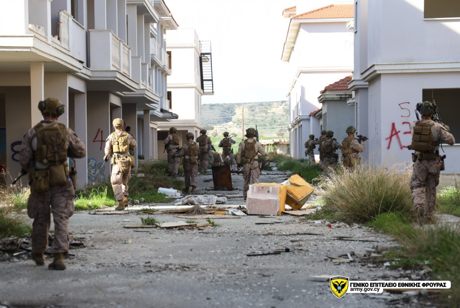 &Sigma;&upsilon;&nu;&epsilon;&kappa;&pi;&alpha;ί&delta;&epsilon;&upsilon;&sigma;&eta; &Epsilon;&Phi; &mu;&epsilon; &Eta;&Pi;&Alpha; &kappa;&alpha;&iota; &Epsilon;&theta;&nu;&omicron;&phi;&rho;&omicron;&upsilon;&rho;ά New Jersey - &Epsilon;&iota;&kappa;ό&nu;&epsilon;&sigmaf; &alpha;&pi;ό &tau;&omicron; &pi;&epsilon;&delta;ί&omicron; &delta;&rho;ά&sigma;&eta;&sigmaf;