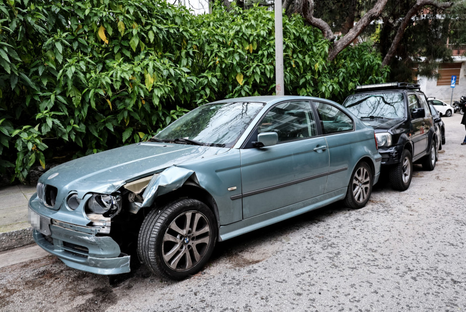 &Pi;&omicron;&iota;&nu;ή &phi;&upsilon;&lambda;ά&kappa;&iota;&sigma;&eta;&sigmaf; 20 &mu;&eta;&nu;ώ&nu; &kappa;&alpha;&iota; &alpha;&phi;&alpha;ί&rho;&epsilon;&sigma;&eta; &delta;&iota;&pi;&lambda;ώ&mu;&alpha;&tau;&omicron;&sigmaf; &alpha;&pi;ό &tau;&eta;&nu; &tau;&rho;&alpha;&gamma;&omicron;&upsilon;&delta;ί&sigma;&tau;&rho;&iota;&alpha; &pi;&omicron;&upsilon; &pi;ή&rho;&epsilon; &sigma;&beta;ά&rho;&nu;&alpha; 5 &alpha;&mu;ά&xi;&iota;&alpha; &sigma;&tau;&omicron;