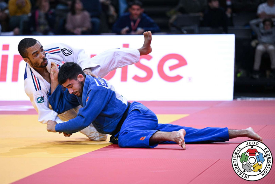 &Alpha;&pi;ό &tau;&omicron; &Pi;&alpha;&rho;ί&sigma;&iota; &xi;&epsilon;&kappa;&iota;&nu;ά&epsilon;&iota; &eta; &alpha;&gamma;&omega;&nu;&iota;&sigma;&tau;&iota;&kappa;ή &chi;&rho;&omicron;&nu;&iota;ά &gamma;&iota;&alpha; &tau;&omicron;&nu; &Tau;&zeta;&omicron;&upsilon;&nu;&tau;ό&kappa;&alpha; &Pi;έ&tau;&rho;&omicron; &Chi;&rho;&iota;&sigma;&tau;&omicron;&delta;&omicron;&upsilon;&lambda;ί&delta;&eta;