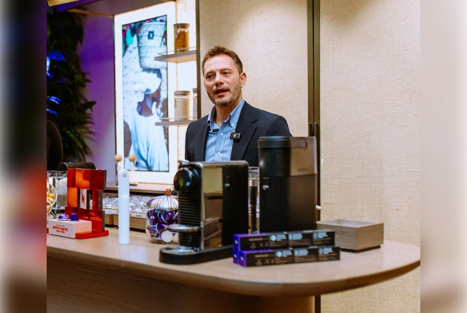 Nespresso: &mu;&epsilon; &alpha;&gamma;ά&pi;&eta; &gamma;&iota;&alpha; &tau;&omicron;&nu; &kappa;&alpha;&phi;έ &alpha;&pi;ό &tau;&omicron; 1986!