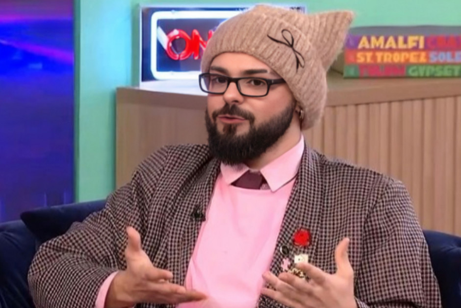 Akylas: &Eta; &omicron;&mu;&omicron;&phi;&omicron;&beta;&iota;&kappa;ή &epsilon;&pi;ί&theta;&epsilon;&sigma;&eta; &sigma;&tau;&eta; &Theta;&epsilon;&sigma;&sigma;&alpha;&lambda;&omicron;&nu;ί&kappa;&eta; &kappa;&alpha;&iota; &omicron;&iota; &omicron;&iota;&kappa;&omicron;&nu;&omicron;&mu;&iota;&kappa;έ&sigmaf; &delta;&upsilon;&sigma;&kappa;&omicron;&lambda;ί&epsilon;&sigmaf; &pi;&rho;&iota;&nu; &alpha;&pi;ό &tau;&eta; Eurovision