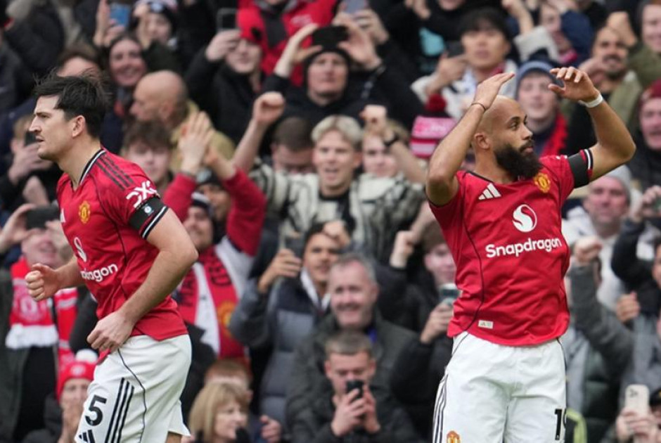 Επιβλητική και...Γιουνάιτεντ: Έκανε το 4x4 με τον αναμορφωτή Κάρικ!