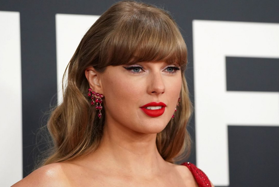 Η Τέιλορ Σουίφτ… αλλιώς: Χωρίς μακιγιάζ και styling