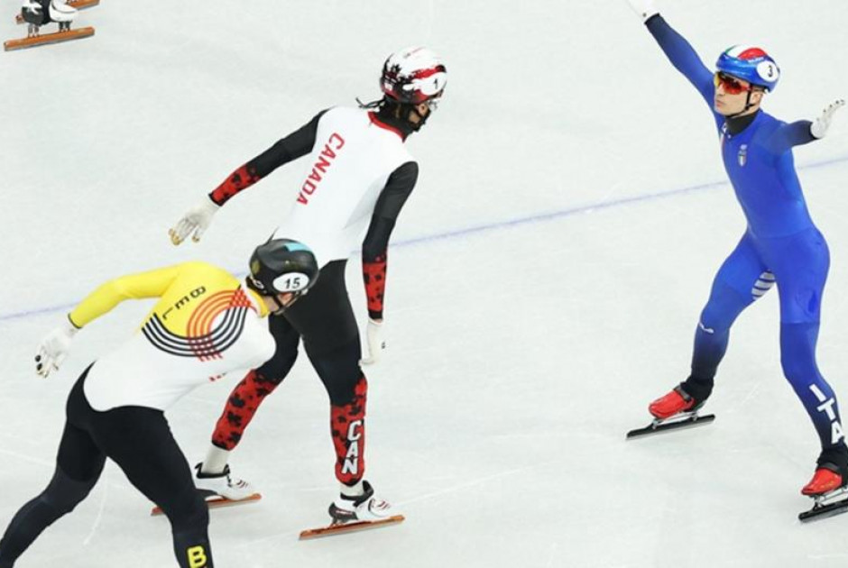 BINTEO: &Omicron; &pi;&alpha;&nu;&eta;&gamma;&upsilon;&rho;&iota;&sigma;&mu;ό&sigmaf; &tau;&omicron;&upsilon; &chi;&rho;&upsilon;&sigma;&omicron;ύ &mu;&epsilon;&tau;&alpha;&lambda;&lambda;ί&omicron;&upsilon; &tau;&eta;&sigmaf; &Iota;&tau;&alpha;&lambda;ί&alpha;&sigmaf; &pi;&omicron;&upsilon; &delta;ί&chi;&alpha;&sigma;&epsilon; &tau;&omicron;&upsilon;&sigmaf; &Chi;&epsilon;&iota;&mu;&epsilon;&rho;&iota;&nu;&omicron;ύ&sigmaf; &Omicron;&lambda;&upsilon;&mu;&pi;&iota;&alpha;&kappa;&omicron;ύ&sigmaf; &Alpha;&gamma;ώ&nu;