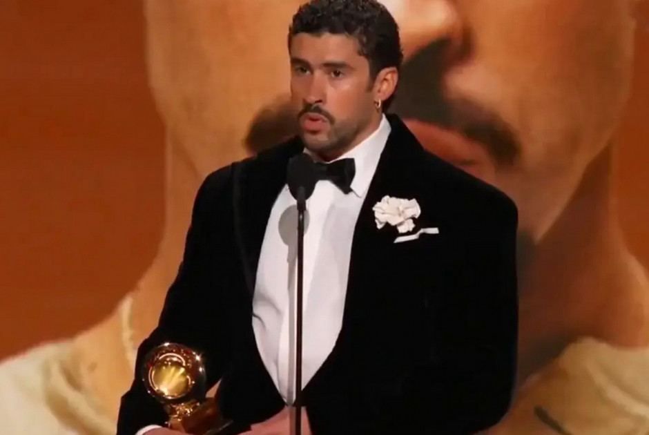 Grammys 2026: &Tau;&omicron; &pi;&omicron;&lambda;&iota;&tau;&iota;&kappa;ό &mu;ή&nu;&upsilon;&mu;&alpha; &tau;&omicron;&upsilon; Bad Bunny