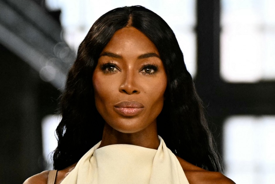 &Sigma;&kappa;ά&nu;&delta;&alpha;&lambda;&omicron; &Epsilon;&pi;&sigma;&tau;άϊ&nu;: &Nu;έ&alpha; έ&gamma;&gamma;&rho;&alpha;&phi;&alpha; &phi;έ&rho;&nu;&omicron;&upsilon;&nu; &sigma;&tau;&omicron; &pi;&rho;&omicron;&sigma;&kappa;ή&nu;&iota;&omicron; &tau;&iota;&sigmaf; &sigma;&chi;έ&sigma;&epsilon;&iota;&sigmaf; &tau;&omicron;&upsilon; &mu;&epsilon; Naomi Campbell &kappa;&alpha;&iota; Mick Jagge