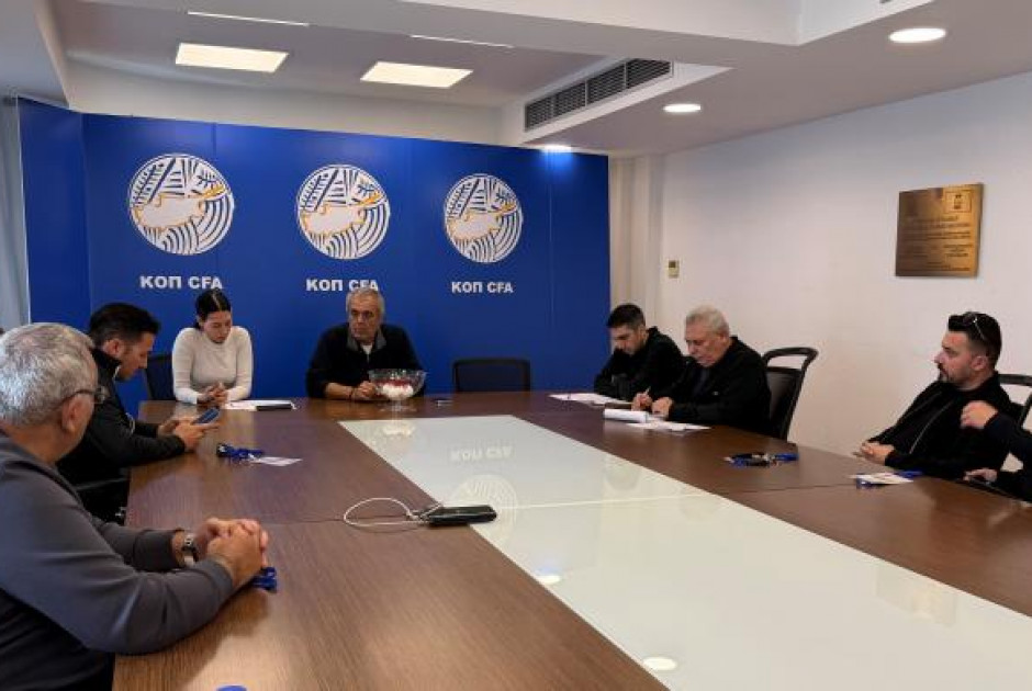 &Kappa;ύ&pi;&epsilon;&lambda;&lambda;&omicron; &Mu;&iota;&kappa;&rho;ώ&nu; &Kappa;&alpha;&tau;&eta;&gamma;&omicron;&rho;&iota;ώ&nu;:T&alpha; &zeta;&epsilon;&upsilon;&gamma;ά&rho;&iota;&alpha; &tau;&eta;&sigmaf; &eta;&mu;&iota;&tau;&epsilon;&lambda;&iota;&kappa;ή&sigmaf; &phi;ά&sigma;&eta;&sigmaf;&hellip;