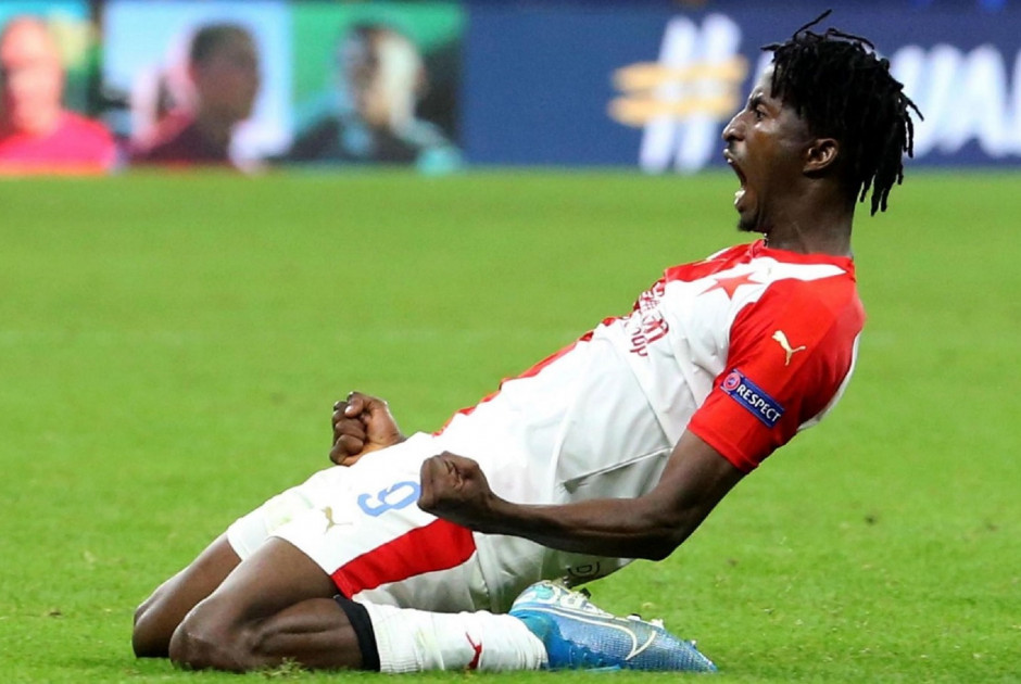 Στο προσκήνιο του ΑΠΟΕΛ ο Ολαγίνκα