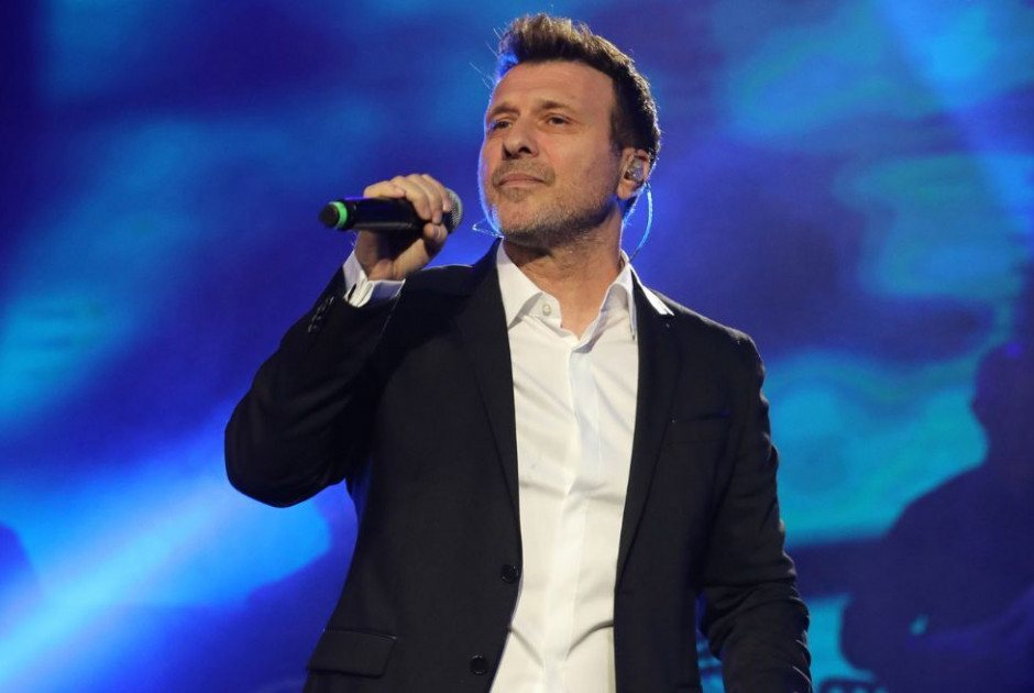 &Epsilon;&xi;ώ&delta;&iota;&kappa;&omicron; &sigma;&tau;&omicron;&nu; &Gamma;&iota;ά&nu;&nu;&eta; &Pi;&lambda;&omicron;ύ&tau;&alpha;&rho;&chi;&omicron; &alpha;&pi;ό &tau;&eta; &phi;&epsilon;&rho;ό&mu;&epsilon;&nu;&eta; stalker