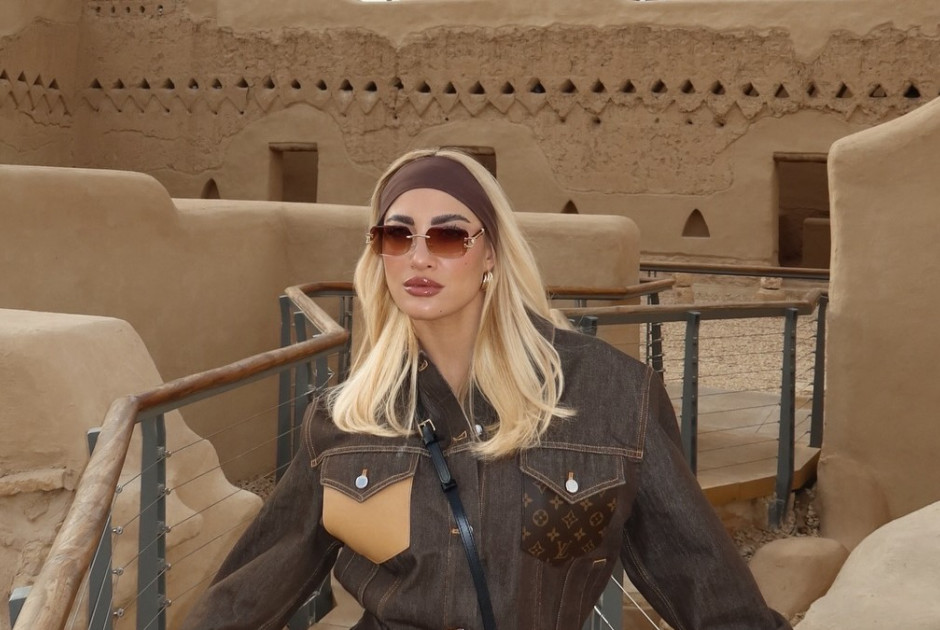 &Tau;&omicron;ύ&nu;&eta;: &Omicron;&iota; &epsilon;&kappa;&pi;&omicron;&mu;&pi;έ&sigmaf; &mu;&epsilon; &sigma;&chi;&omicron;&lambda;&iota;ά&zeta;&omicron;&upsilon;&nu; &lambda;&epsilon;&sigmaf; &kappa;&alpha;&iota; &pi;ή&rho;&alpha;&mu;&epsilon; &lambda;&epsilon;&phi;&tau;ά &alpha;&pi;ό &tau;&eta;&nu; &tau;&sigma;έ&pi;&eta; &tau;&omicron;&upsilon;&sigmaf;