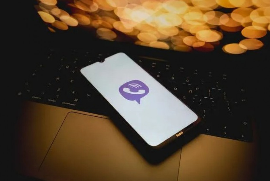 &Sigma;&tau;ή&nu;&omicron;&upsilon;&nu; &sigma;&kappa;&eta;&nu;&iota;&kappa;ό &mu;&epsilon; &sigma;&tau;&omicron;&lambda;ή &kappa;&alpha;&iota; &kappa;&alpha;&rho;έ&kappa;&lambda;&alpha; - &Pi;&alpha;&rho;&iota;&sigma;&tau;ά&nu;&omicron;&upsilon;&nu; &tau;&omicron;&nu; &Alpha;&rho;&chi;&eta;&gamma;ό &Alpha;&sigma;&tau;&upsilon;&nu;&omicron;&mu;ί&alpha;&sigmaf; &sigma;&tau;&omicron; Viber &kappa;&alpha;&iota; &alpha;&delta;&epsilon;&iota;ά&zeta;&omicron;&upsilon;&nu; &lambda;&omicron;&gamma;