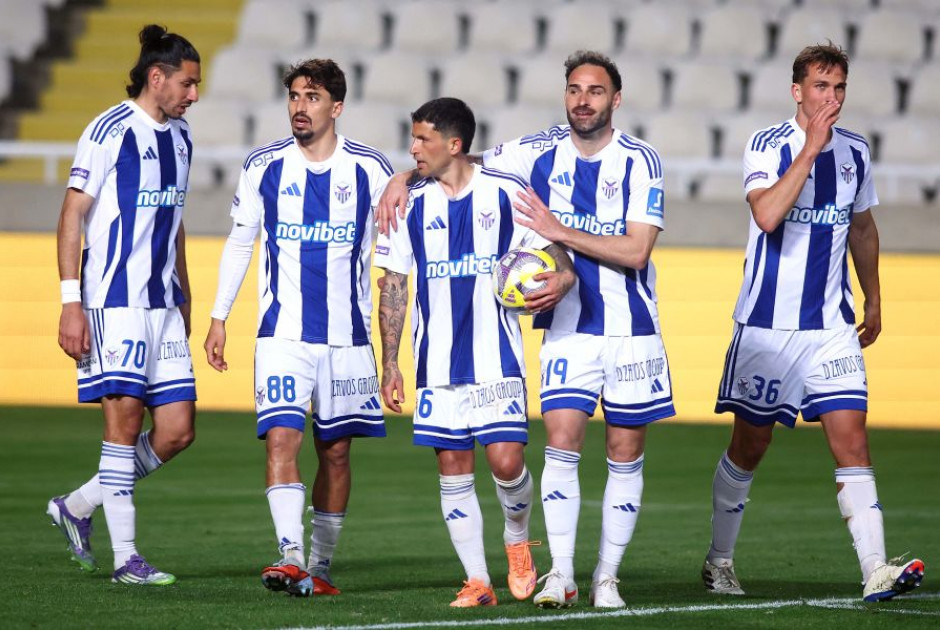 &Delta;&epsilon;&nu; &mu;&pi;&lambda;έ&kappa;&epsilon;&iota;!