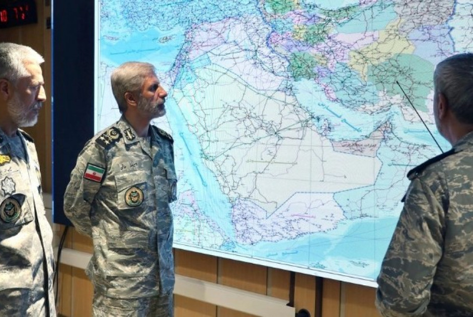 &Iota;&rho;ά&nu; &kappa;&alpha;&tau;ά &Tau;&rho;&alpha;&mu;&pi;: &laquo;&Mu;&epsilon;&tau;&alpha;&mu;&phi;&iota;έ&zeta;&epsilon;&iota; &tau;&eta;&nu; ή&tau;&tau;&alpha; &tau;&omicron;&upsilon; &sigma;&epsilon; &sigma;&upsilon;&mu;&phi;&omega;&nu;ί&alpha;&raquo;