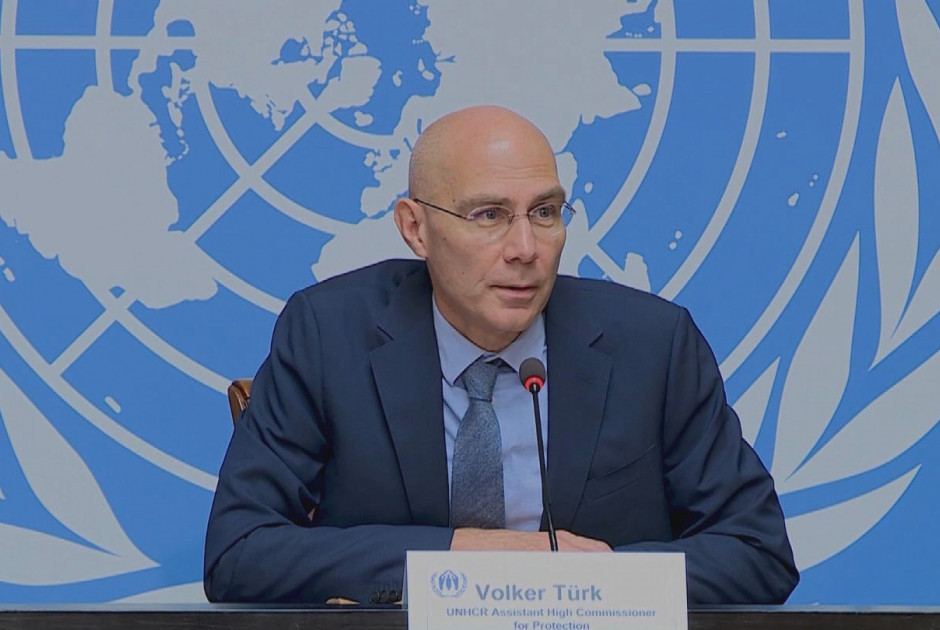 &Omicron;&Eta;&Epsilon;: &Pi;&rho;&omicron;&tau;&rho;έ&pi;&epsilon;&iota; &tau;&alpha; &epsilon;&mu;&pi;ό&lambda;&epsilon;&mu;&alpha; &mu;έ&rho;&eta; &sigma;&tau;&eta; &Mu;. &Alpha;&nu;&alpha;&tau;&omicron;&lambda;ή &nu;&alpha; &delta;ώ&sigma;&omicron;&upsilon;&nu; &epsilon;&upsilon;&kappa;&alpha;&iota;&rho;ί&alpha; &sigma;&tau;&eta;&nu; &epsilon;&iota;&rho;ή&nu;&eta;