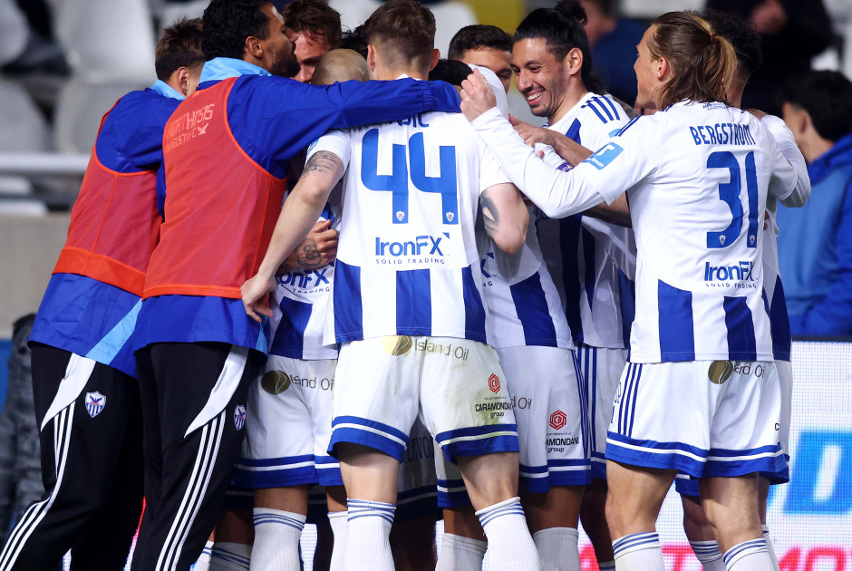 ΑΠΟΕΛ - Ανόρθωση 0-2: ΜΕΓΑΛΟ ΤΡΙΠΟΝΤΟ και βαθιά ανάσα - Οπισθοχώρηση για τους γαλαζοκίτρινους (στιγμιότυπα - δηλώσεις)