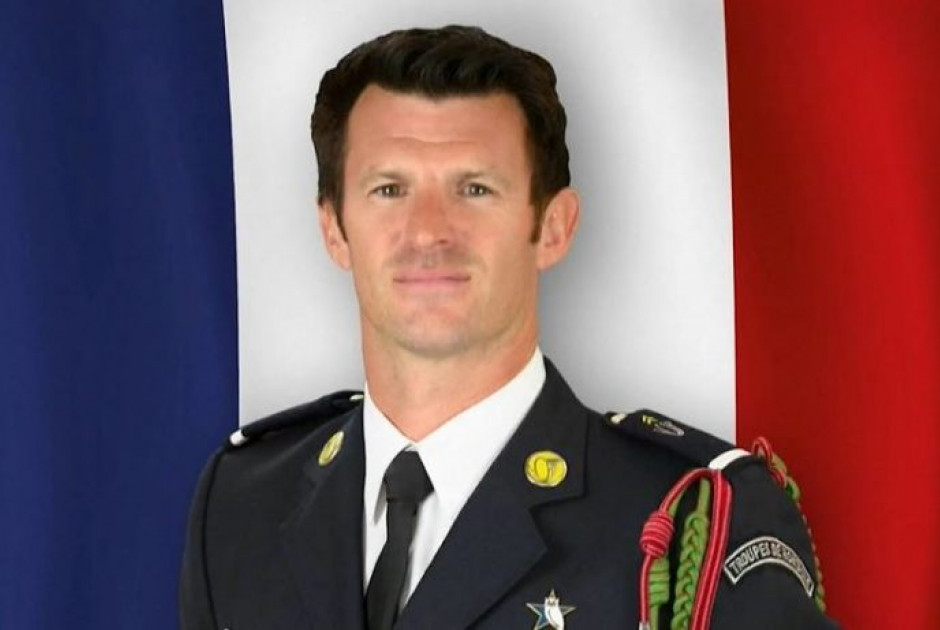 &Alpha;&nu;&alpha;&kappa;&omicron;ί&nu;&omega;&sigma;&eta; &Upsilon;&Pi;&Epsilon;&Xi;: &Kappa;&alpha;&tau;&alpha;&delta;ί&kappa;&eta; &tau;&omega;&nu; &epsilon;&pi;&iota;&theta;έ&sigma;&epsilon;&omega;&nu; &pi;&omicron;&upsilon; &sigma;&tau;&omicron;ί&chi;&iota;&sigma;&alpha;&nu; &tau;&eta; &zeta;&omega;ή &Gamma;ά&lambda;&lambda;&omicron;&upsilon; &sigma;&tau;&rho;&alpha;&tau;&iota;ώ&tau;&eta;