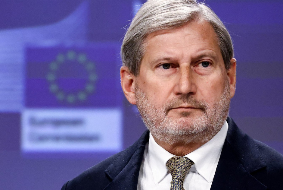 &Kappa;&omicron;&mu;&iota;&sigma;&iota;ό&nu;: &Pi;&alpha;&rho;&alpha;&iota;&tau;ή&theta;&eta;&kappa;&epsilon; &omicron; &Gamma;&iota;&omicron;&chi;ά&nu;&epsilon;&sigmaf; &Chi;&alpha;&nu; &alpha;&pi;ό &Epsilon;&iota;&delta;&iota;&kappa;ό&sigmaf; &Alpha;&pi;&epsilon;&sigma;&tau;&alpha;&lambda;&mu;έ&nu;&omicron;&sigmaf; &gamma;&iota;&alpha; &tau;&omicron; &Kappa;&upsilon;&pi;&rho;&iota;&alpha;&kappa;ό