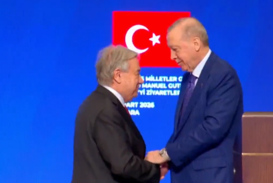 &Gamma;&iota;&alpha; &epsilon;&nu;&tau;&alpha;&tau;&iota;&kappa;ή &delta;&iota;&pi;&lambda;&omega;&mu;&alpha;&tau;ί&alpha; &epsilon;&nu; &mu;έ&sigma;&omega; &pi;&omicron;&lambda;έ&mu;&omicron;&upsilon; &sigma;&tau;&eta; &Mu;. &Alpha;&nu;&alpha;&tau;&omicron;&lambda;ή &mu;ί&lambda;&eta;&sigma;&epsilon; &omicron; &Epsilon;&rho;&nu;&tau;&omicron;&gamma;ά&nu; &pi;&omicron;&upsilon; &beta;&rho;ά&beta;&epsilon;&upsilon;&sigma;&epsilon; &Gamma;&kappa;&omicron;&upsilon;&tau;έ&rho;&epsilon;&sigmaf;