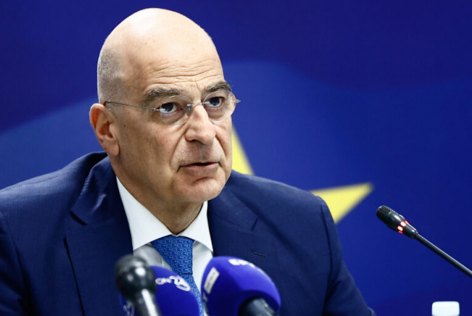 &Delta;&epsilon;&nu;&delta;ί&alpha;&sigmaf;: &laquo;&Pi;&rho;ά&xi;&eta; &epsilon;&theta;&nu;&iota;&kappa;ή&sigmaf; &epsilon;&upsilon;&theta;ύ&nu;&eta;&sigmaf; &eta; &sigma;&upsilon;&upsilon;&nu;&epsilon;&iota;&sigma;&phi;&omicron;&rho;ά &tau;&omega;&nu; &epsilon;&lambda;&lambda;&eta;&nu;&iota;&kappa;ώ&nu; &pi;&lambda;&omicron;ί&omega;&nu; &kappa;&alpha;&iota; &alpha;&epsilon;&rho;&omicron;&sigma;&kappa;ά&phi;&omega;&nu; &sigma;&tau;&eta;&nu; &Kappa;ύ&pi;&rho;&omicron;&raquo;