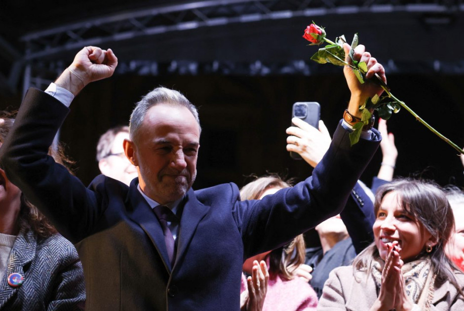 &Delta;&iota;&alpha;&sigma;&pi;&alpha;&sigma;&mu;έ&nu;&eta; &alpha;&lambda;&lambda;ά &iota;&sigma;&chi;&upsilon;&rho;ή &eta; &Alpha;&rho;&iota;&sigma;&tau;&epsilon;&rho;ά &sigma;&tau;&omicron;&nu; &delta;&epsilon;ύ&tau;&epsilon;&rho;&omicron; &gamma;ύ&rho;&omicron; &tau;&omega;&nu; &delta;&eta;&mu;&omicron;&tau;&iota;&kappa;ώ&nu; &epsilon;&kappa;&lambda;&omicron;&gamma;ώ&nu; &sigma;&tau;&eta; &Gamma;&alpha;&lambda;&lambda;ί&alpha;