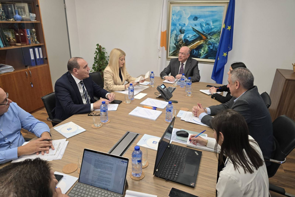 &Sigma;&upsilon;&nu;ά&nu;&tau;&eta;&sigma;&eta; &Upsilon;&Pi;&Omicron;&Iota;&Kappa;-&Delta;&Eta;&Sigma;&Upsilon;: &Epsilon;&kappa;&pi;&omicron;&iota;ή&sigma;&epsilon;&iota;&sigmaf;, &alpha;&phi;&theta;ώ&delta;&eta;&sigmaf; &pi;&upsilon;&rho;&epsilon;&tau;ό&sigmaf; &kappa;&alpha;&iota; &tau;&omicron;&upsilon;&rho;&iota;&sigma;&mu;ό&sigmaf; &sigma;&tau;&omicron; &tau;&rho;&alpha;&pi;έ&zeta;&iota; &sigma;&upsilon;&zeta;&eta;&tau;ή&sigma;&epsilon;&omega;&nu;