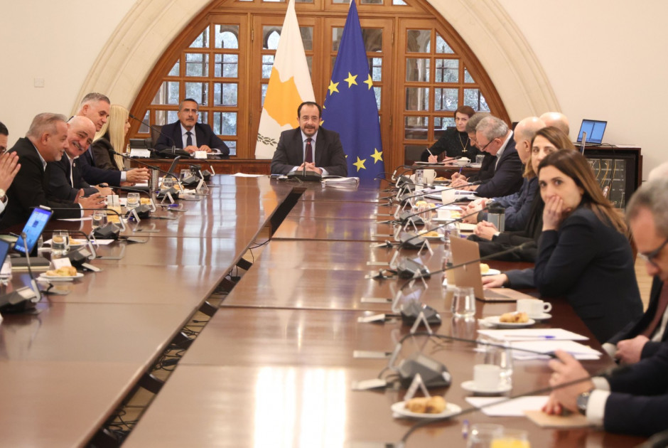 &Epsilon;&nu;&eta;&mu;έ&rho;&omega;&sigma;&epsilon; &tau;&omicron; &Epsilon;&theta;&nu;&iota;&kappa;ό &omicron; &Pi;&tau;&Delta;: &Kappa;&upsilon;&pi;&rho;&iota;&alpha;&kappa;ό, &Beta;ά&sigma;&epsilon;&iota;&sigmaf;, &Alpha;&phi;&theta;ώ&delta;&eta;&sigmaf; &pi;&upsilon;&rho;&epsilon;&tau;ό&sigmaf; &kappa;&alpha;&iota; &mu;έ&tau;&rho;&alpha; &sigma;&tau;ή&rho;&iota;&xi;&eta;&sigmaf;