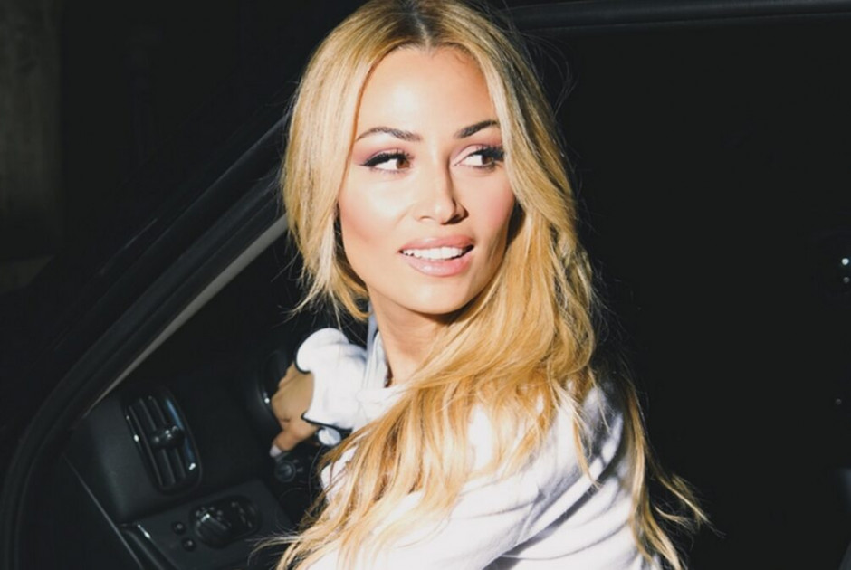 &Epsilon;&lambda;έ&nu;&eta; &Beta;&omicron;&upsilon;&lambda;&gamma;&alpha;&rho;ά&kappa;&eta;: &Eta; &nu;έ&alpha; &zeta;&omega;ή &sigma;&tau;&eta; &Lambda;&iota;&sigma;&alpha;&beta;ό&nu;&alpha; &kappa;&alpha;&iota; &tau;&omicron; &pi;&omicron;&lambda;&upsilon;&tau;&epsilon;&lambda;έ&sigmaf; &sigma;&pi;ί&tau;&iota;