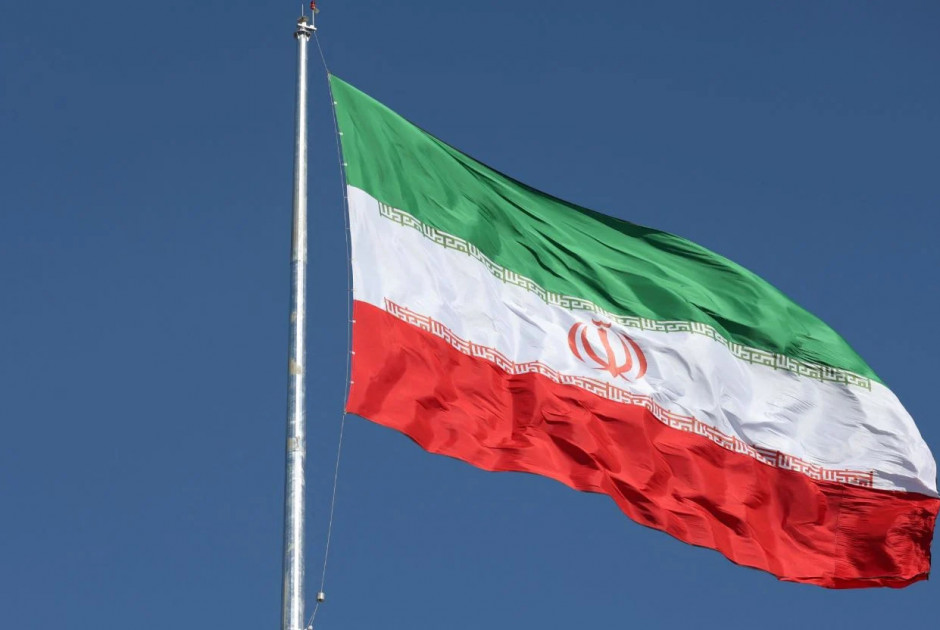 Aνακοίνωσε αύξηση 60% στον κατώτατο μισθό το Ιράν