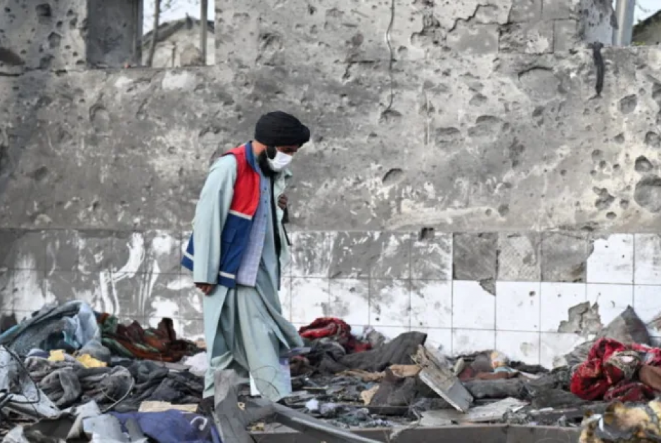 &Kappa;&alpha;&mu;&pi;&omicron;ύ&lambda;: &Epsilon;&kappa;&alpha;&tau;&omicron;&nu;&tau;ά&delta;&epsilon;&sigmaf; &nu;&epsilon;&kappa;&rho;&omicron;ί &kappa;&alpha;&iota; &tau;&rho;&alpha;&upsilon;&mu;&alpha;&tau;ί&epsilon;&sigmaf; &alpha;&pi;ό &pi;&alpha;&kappa;&iota;&sigma;&tau;&alpha;&nu;&iota;&kappa;ό &pi;&lambda;ή&gamma;&mu;&alpha; &sigma;&epsilon; &nu;&omicron;&sigma;&omicron;&kappa;&omicron;&mu;&epsilon;ί&omicron;