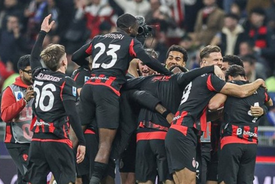 &Eta; &Mu;ί&lambda;&alpha;&nu; &pi;ή&rho;&epsilon; &tau;&omicron; &nu;&tau;έ&rho;&mu;&pi;&iota; &mu;&epsilon; &tau;&eta;&nu; Ί&nu;&tau;&epsilon;&rho; &kappa;&alpha;&iota; &sigma;&upsilon;&nu;&epsilon;&chi;ί&zeta;&epsilon;&iota; &nu;&alpha; &omicron;&nu;&epsilon;&iota;&rho;&epsilon;ύ&epsilon;&tau;&alpha;&iota; &tau;ί&tau;&lambda;&omicron;