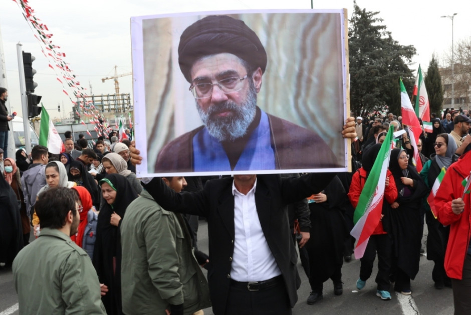 &Tau;&epsilon;&lambda;&iota;&kappa;ά &tau;&iota; &sigma;&upsilon;&mu;&beta;&alpha;ί&nu;&epsilon;&iota; &mu;&epsilon; &tau;&omicron;&nu; &Mu;&omicron;&tau;&zeta;&tau;ά&mu;&pi;&alpha; &Chi;&alpha;&mu;&epsilon;&nu;&epsilon;ΐ; &Tau;&iota; &lambda;έ&epsilon;&iota; &epsilon;&kappa;&pi;&rho;ό&sigma;&omega;&pi;&omicron;&sigmaf; &tau;&omicron;&upsilon; &Iota;&rho;&alpha;&nu;&iota;&kappa;&omicron;ύ &Upsilon;&Pi;&Epsilon;&Xi;