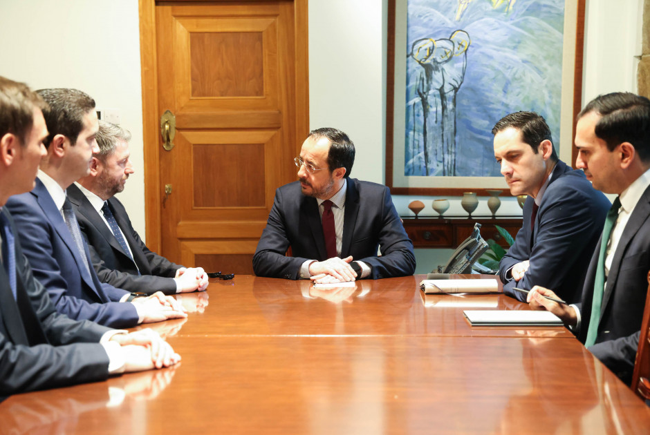 &Sigma;&tau;&omicron; &Pi;&rho;&omicron;&epsilon;&delta;&rho;&iota;&kappa;ό &omicron; &Alpha;&nu;&delta;&rho;&omicron;&upsilon;&lambda;ά&kappa;&eta;&sigmaf; &ndash; Ό&sigma;&alpha; &sigma;&upsilon;&zeta;ή&tau;&eta;&sigma;&alpha;&nu; &mu;&epsilon; &Pi;&tau;&Delta;