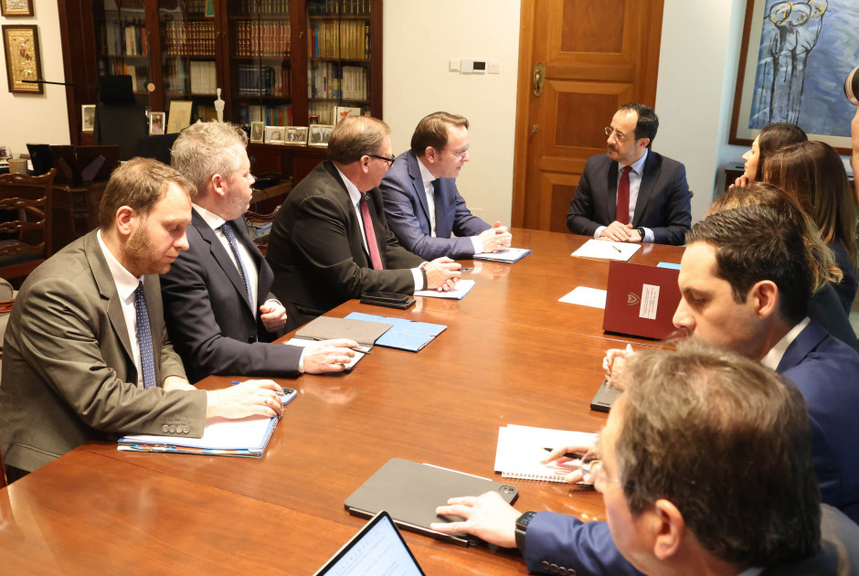 &laquo;Ό&lambda;&alpha; &tau;&alpha; &zeta;ώ&alpha; &pi;&rho;έ&pi;&epsilon;&iota; &nu;&alpha; &theta;&alpha;&nu;&alpha;&tau;&omega;&theta;&omicron;ύ&nu;&raquo; - &Xi;&epsilon;&kappa;ά&theta;&alpha;&rho;&omicron;&sigmaf; &omicron; &Beta;&alpha;&rho;&chi;έ&lambda;&iota; &gamma;&iota;&alpha; &tau;&iota;&sigmaf; &theta;&epsilon;&tau;&iota;&kappa;έ&sigmaf; &kappa;&tau;&eta;&nu;&omicron;&tau;&rho;&omicron;&phi;&iota;&kappa;έ&sigmaf; &mu;&omicron;&nu;ά&delta;&epsilon;&sigmaf;