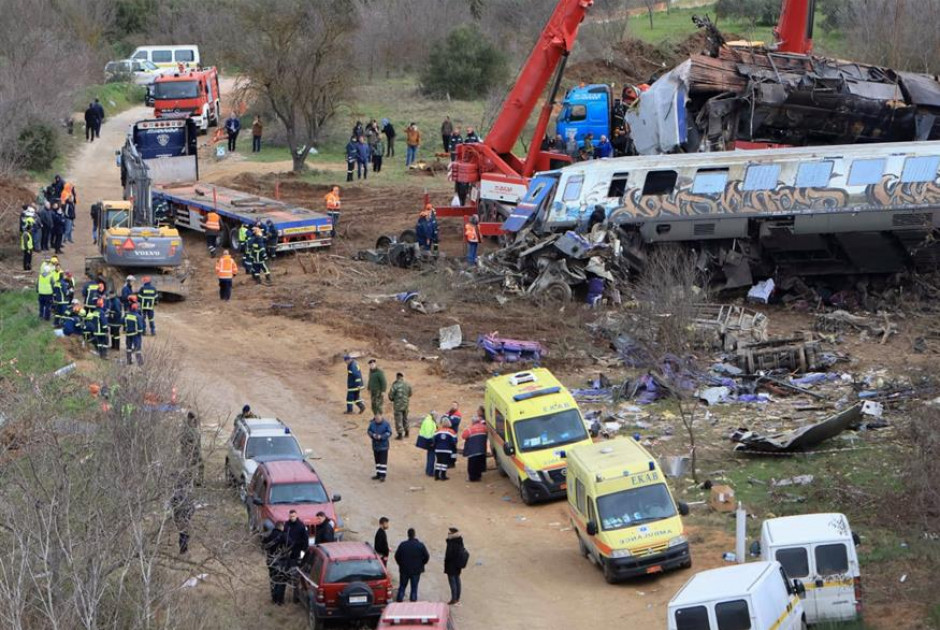 &Sigma;&upsilon;&nu;&epsilon;&chi;ί&zeta;&epsilon;&tau;&alpha;&iota; &eta; &delta;&iota;&alpha;&delta;&iota;&kappa;&alpha;&sigma;ί&alpha; &tau;&omega;&nu; &nu;&omicron;&mu;&iota;&mu;&omicron;&pi;&omicron;&iota;ή&sigma;&epsilon;&omega;&nu; &sigma;&tau;&eta; &delta;ί&kappa;&eta; &tau;&omega;&nu; &Tau;&epsilon;&mu;&pi;ώ&nu;