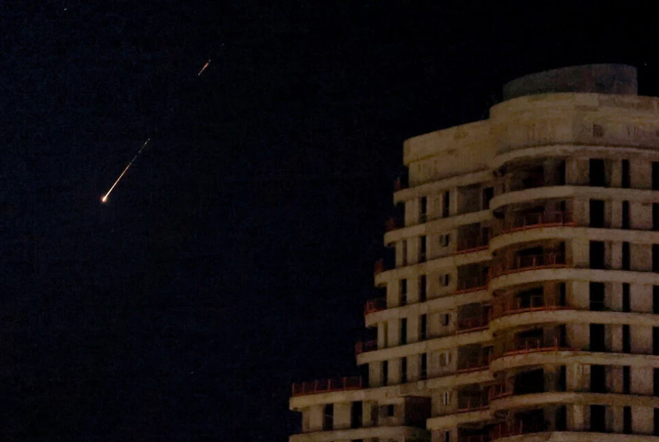 LIVE / &Eta;&Pi;&Alpha; &kappa;&alpha;&iota; &Iota;&sigma;&rho;&alpha;ή&lambda; &sigma;&upsilon;&nu;&epsilon;&chi;ί&zeta;&omicron;&upsilon;&nu; &tau;&omicron; &sigma;&phi;&upsilon;&rho;&omicron;&kappa;ό&pi;&eta;&mu;&alpha; &tau;&omicron;&upsilon; &Iota;&rho;ά&nu; - &laquo;&Theta;&alpha; &alpha;&nu;&tau;&iota;&sigma;&tau;&alpha;&theta;&omicron;ύ&mu;&epsilon; &mu;έ&chi;&rho;&iota; &theta;&alpha;&nu;ά&tau;&omicron;&upsilon;&raquo; &delta;&iota;&alpha;&mu;&eta;&nu;ύ&epsilon;&iota;