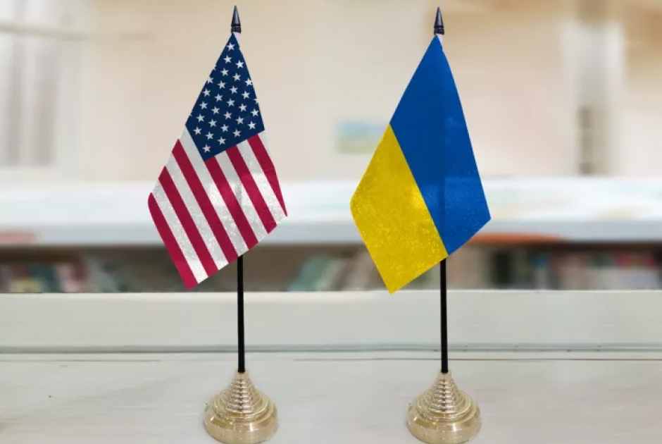 &Omicron;&upsilon;&kappa;&rho;&alpha;&nu;ί&alpha;-&Eta;&Pi;&Alpha;: &Sigma;&upsilon;&nu;&epsilon;&chi;ί&zeta;&omicron;&nu;&tau;&alpha;&iota; &omicron;&iota; &sigma;&upsilon;&nu;&omicron;&mu;&iota;&lambda;ί&epsilon;&sigmaf; &sigma;&tau;&eta; &Phi;&lambda;ό&rho;&iota;&nu;&tau;&alpha; - 4 &nu;&epsilon;&kappa;&rho;&omicron;ί &sigma;&epsilon; &pi;&lambda;ή&gamma;&mu;&alpha;&tau;&alpha; &tau;&eta;&sigmaf; &Rho;&omega;&sigma;ί&alpha;&sigmaf;