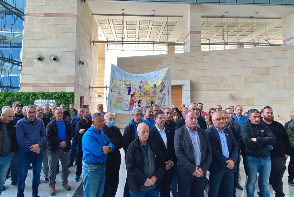 &Sigma;&upsilon;&nu;&tau;&epsilon;&chi;&nu;ί&epsilon;&sigmaf; &Alpha;&Eta;&Kappa;: &Alpha;&pi;&omicron;&phi;&alpha;&sigma;ί&zeta;&omicron;&upsilon;&nu; &gamma;&iota;&alpha; &kappa;&lambda;&iota;&mu;ά&kappa;&omega;&sigma;&eta; &alpha;&pi;&epsilon;&rho;&gamma;&iota;&alpha;&kappa;ώ&nu; &mu;έ&tau;&rho;&omega;&nu;